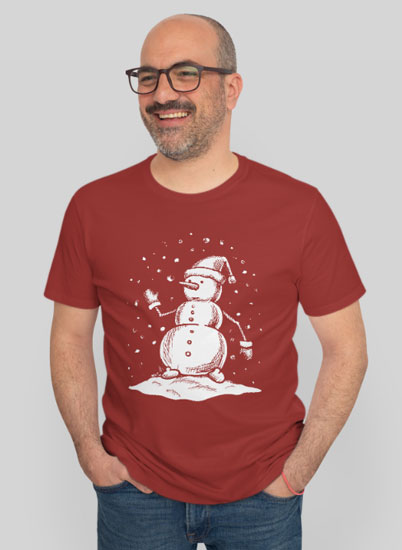 Cranberry Rotes T-Shirt mit weißer Schneeman Illustration